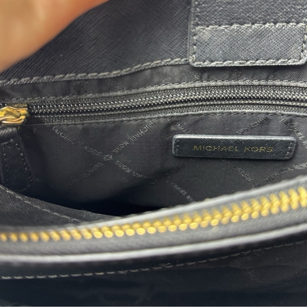 🧡🖤Michael Kors Black Leather Tote Bag🖤🧡 - Picture 13 of 15